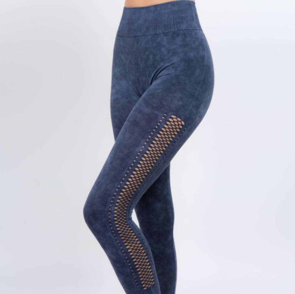 Active Leggings - Picture 3 of 4